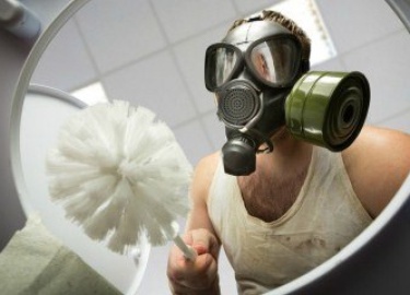 В этой статье делимся секретами, как убрать запах из туалета и устранить неприятный аромат из канализации при помощи народных средств, а также изба...