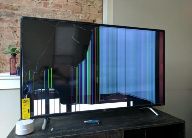 Из чего состоит экран.&nbsp;Причины поломок экрана.
