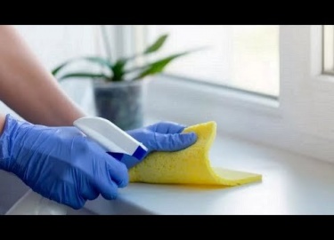 Чем отмыть пластик в домашних условиях с помощью народных средств из соды, хозяйственного мыла, нашатырного спирта, перекиси водорода.
