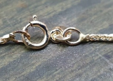 Основные причины поломки и повреждения золотых цепочек.Какие поломки золотой цепочки можно исправить дома. Как изготовить припой для пайки золотой ...