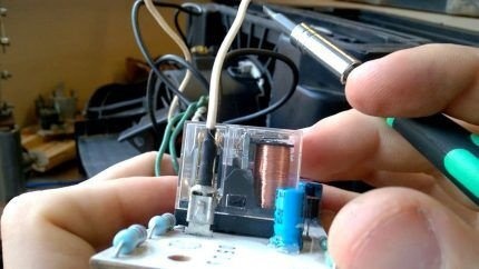 Механизм автоматического отключения прибора в случае перегрева
