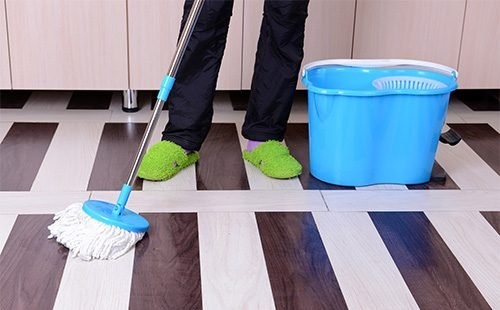 Вымыть пол