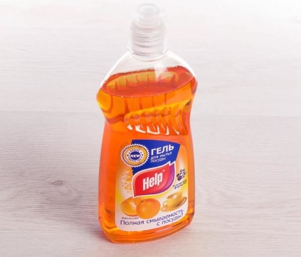 Жидкость для мытья посуды.
